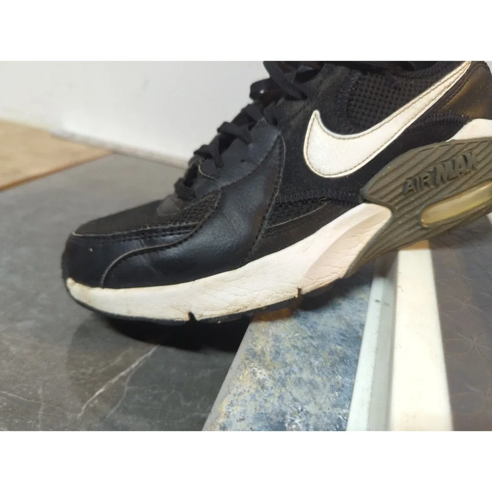 Nike Sneakers Mens 9.5 Black Air Max Excee Low Top Running AH8050-002